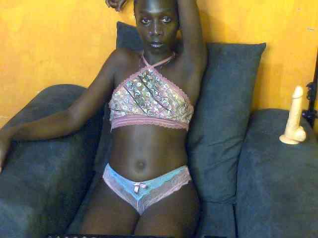 Sexyamanda12 webcam