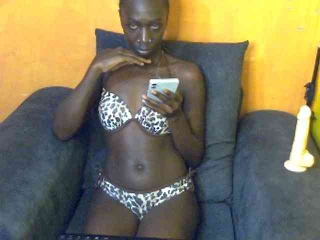 Sexyamanda12 webcam