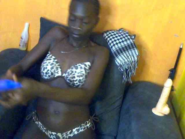 Sexyamanda12 webcam