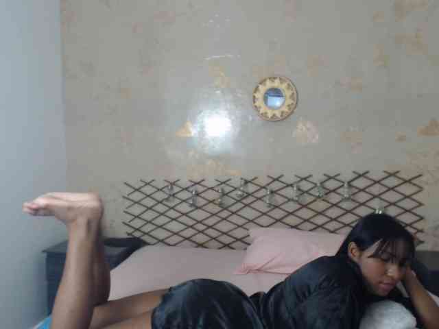 MiaOwenx webcam