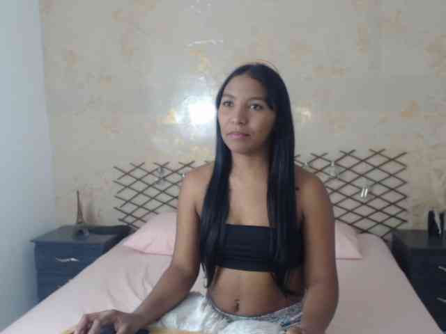 MiaOwenx webcam
