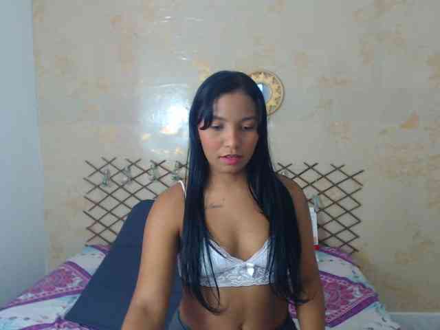 MiaOwenx webcam