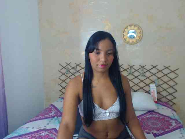 MiaOwenx webcam