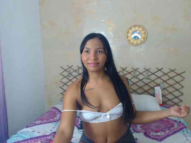 MiaOwenx webcam