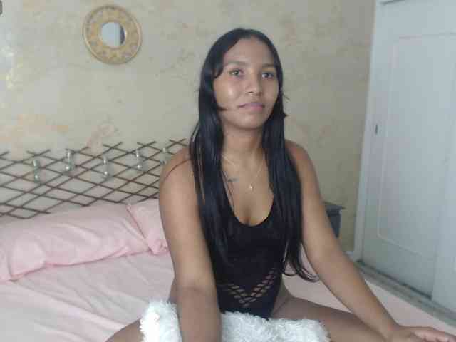 MiaOwenx webcam