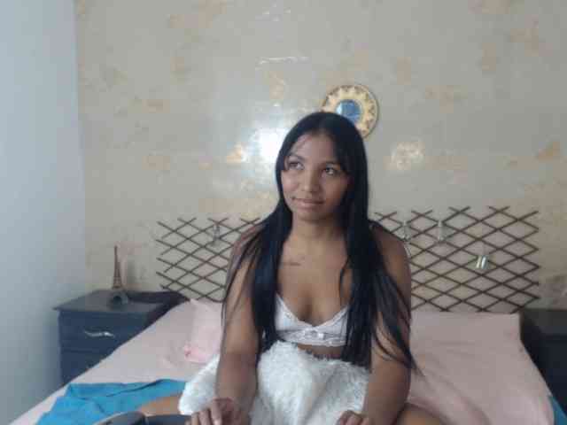 MiaOwenx webcam