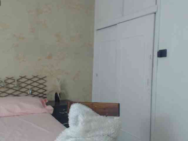 MiaOwenx webcam