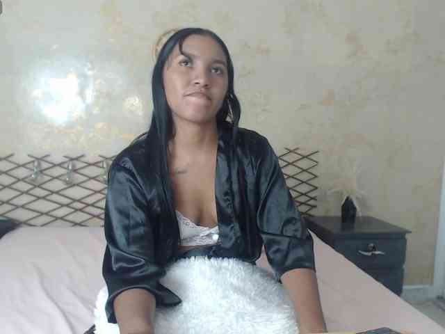 MiaOwenx webcam