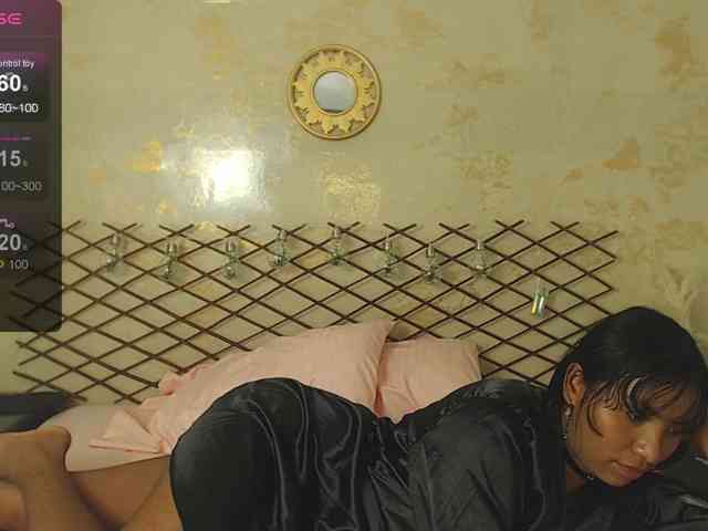 MiaOwenx webcam