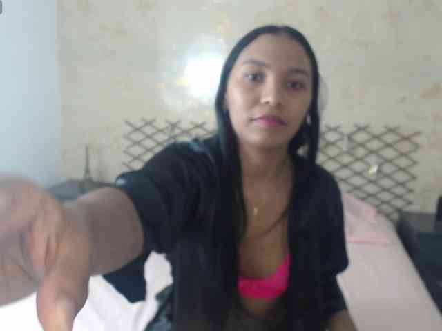 MiaOwenx webcam