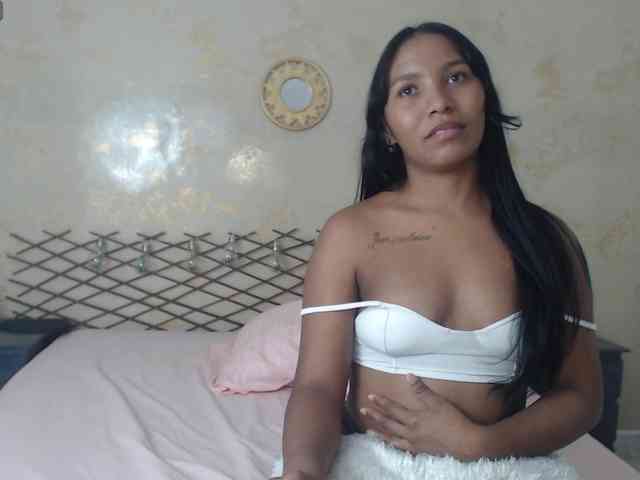 MiaOwenx webcam