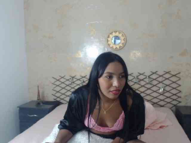 MiaOwenx webcam