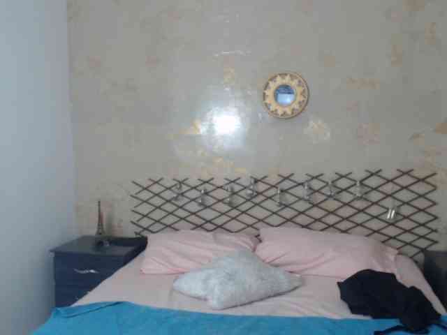 MiaOwenx webcam