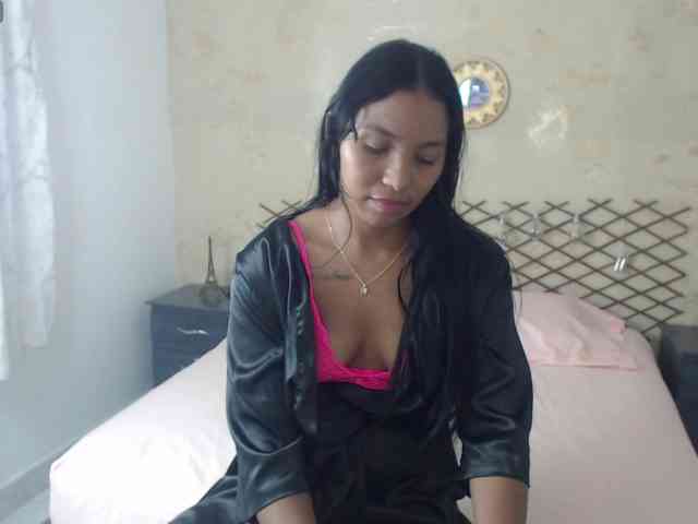 MiaOwenx webcam