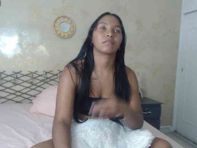 MiaOwenx webcam