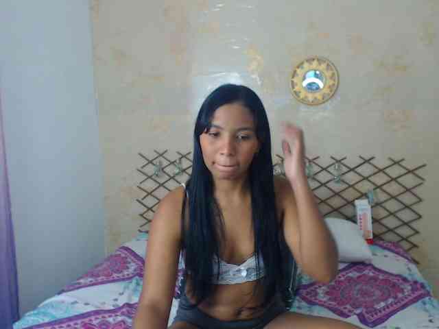 MiaOwenx webcam