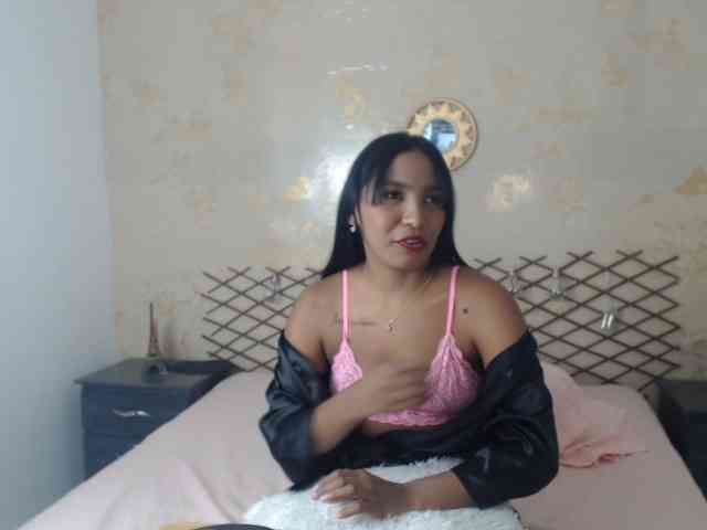 MiaOwenx webcam
