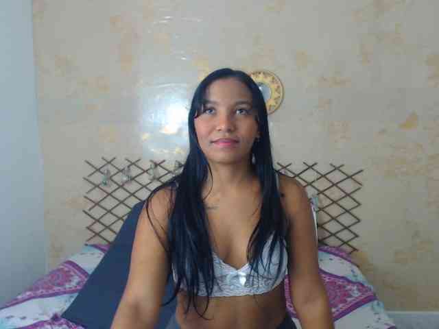 MiaOwenx webcam