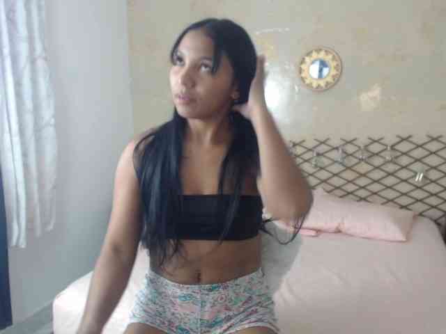 MiaOwenx webcam