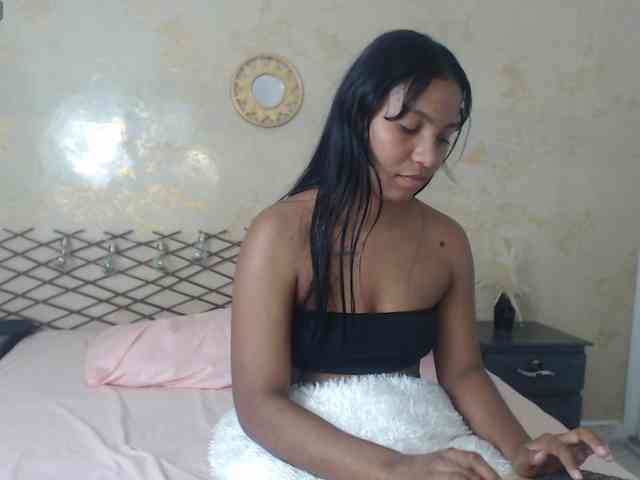 MiaOwenx webcam
