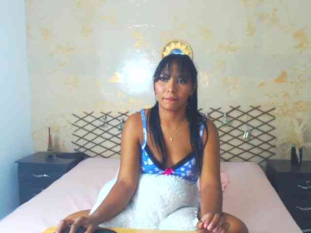 MiaOwenx webcam