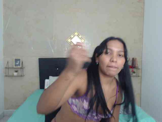 MiaOwenx webcam