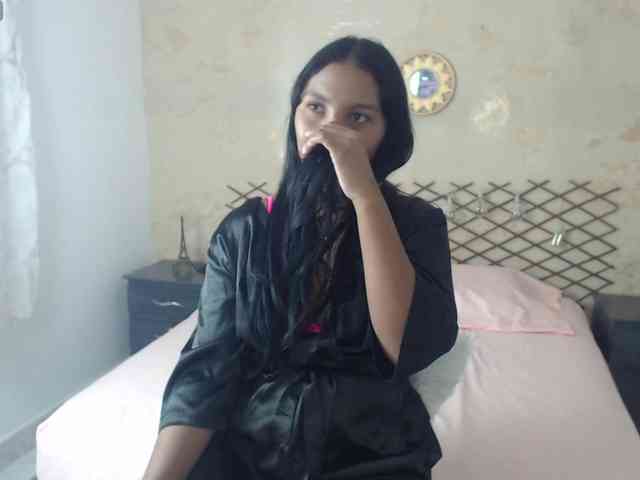 MiaOwenx webcam