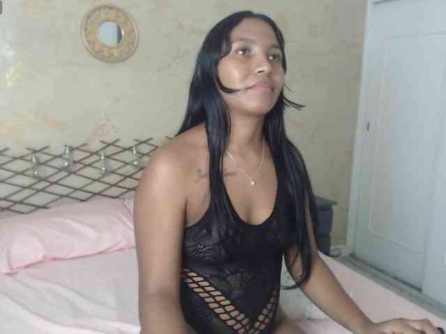 MiaOwenx webcam