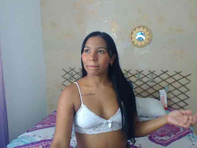 MiaOwenx webcam