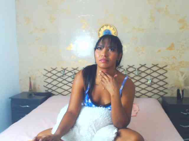 MiaOwenx webcam