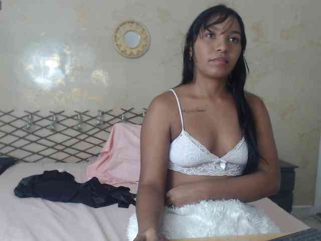 MiaOwenx webcam