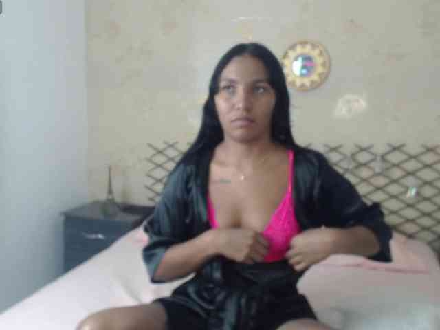 MiaOwenx webcam