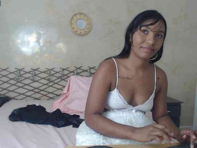 MiaOwenx webcam