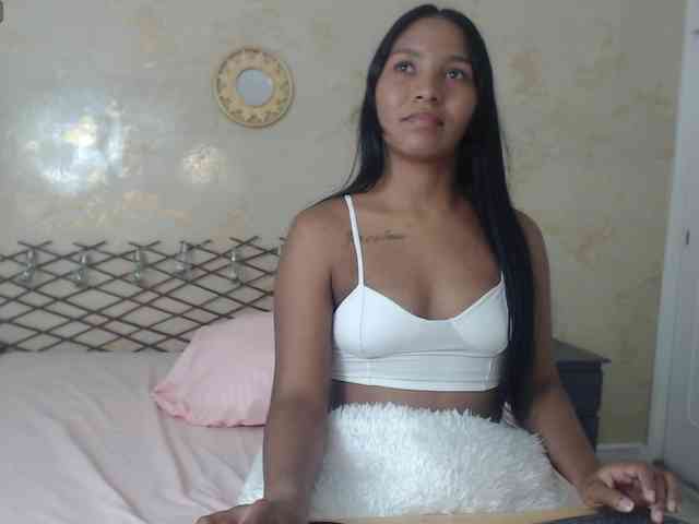 MiaOwenx webcam