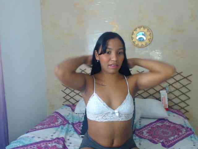MiaOwenx webcam