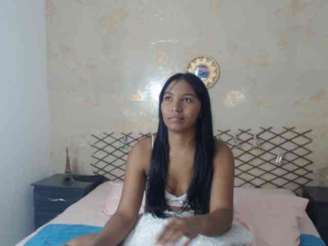 MiaOwenx webcam