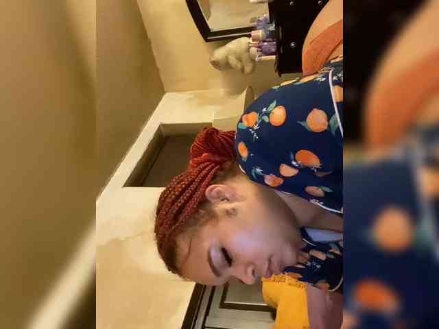 Spicymami29 webcam