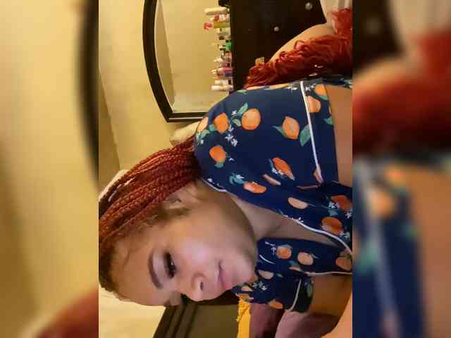 Spicymami29 webcam