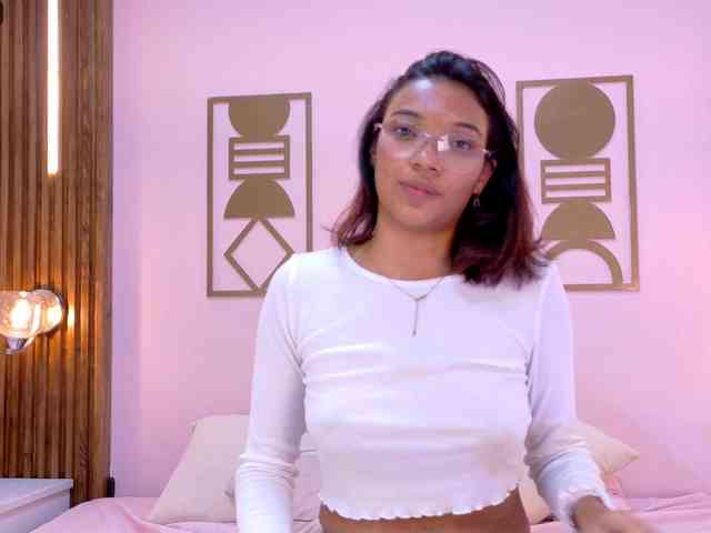 Miia-Spencer webcam