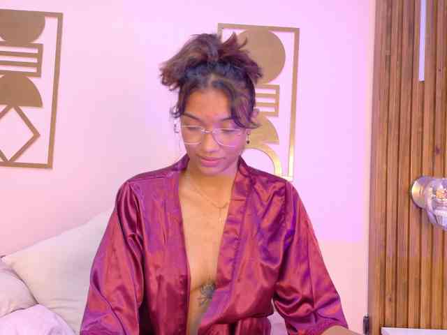 Miia-Spencer webcam