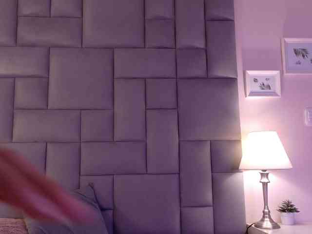 Miia-Spencer webcam