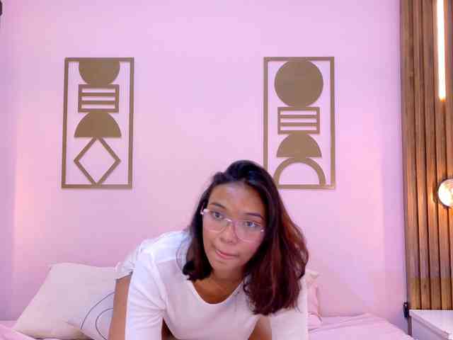 Miia-Spencer webcam