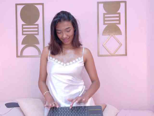 Miia-Spencer webcam