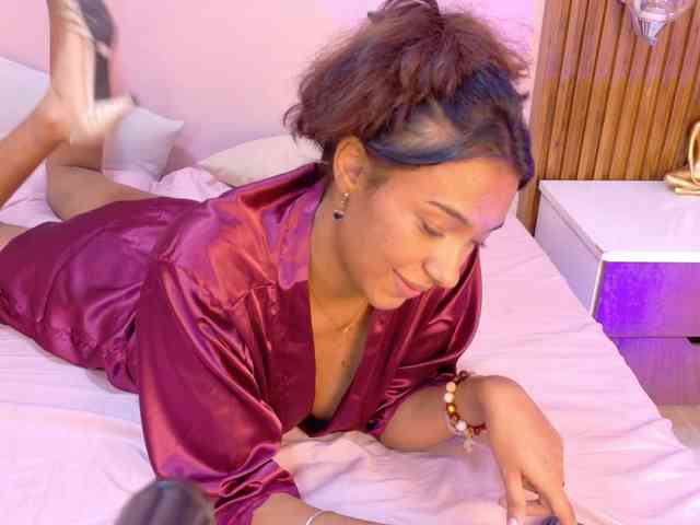 Miia-Spencer webcam