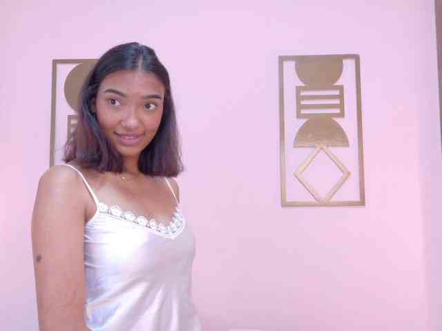 Miia-Spencer webcam