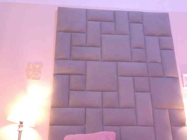 Miia-Spencer webcam