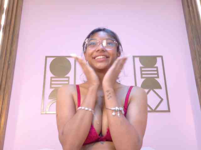 Miia-Spencer webcam