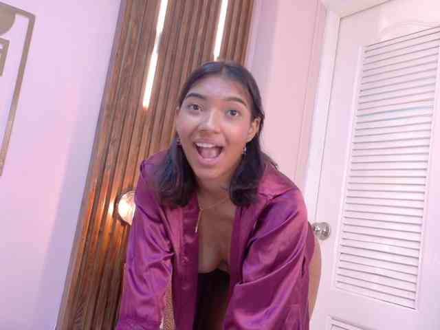 Miia-Spencer webcam
