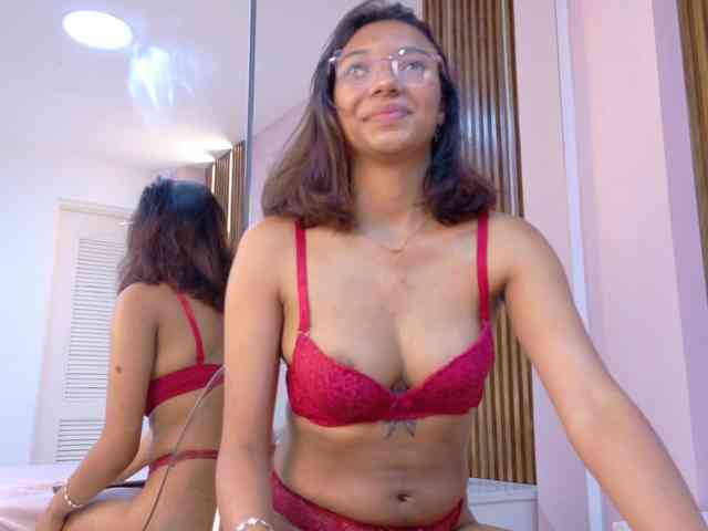 Miia-Spencer webcam