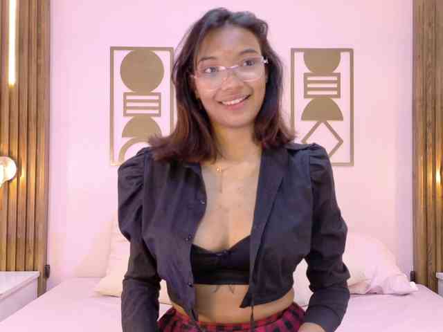 Miia-Spencer webcam
